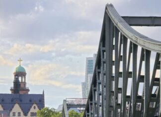 Transporter Mieten Frankfurt: So Finden Sie Das Perfekte Fahrzeug!