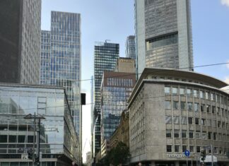 Frankfurt Wappen Entdecken: Faszinierende Fakten Und Bedeutungen