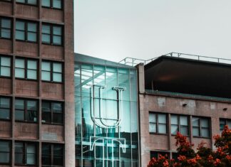 UTS Frankfurt Entdecken: Warum Diese Uni Ihre Zukunft Prägt!