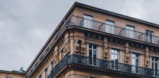 5 Sterne Hotel Frankfurt: Luxus Erleben & Unvergesslichen Komfort Genießen