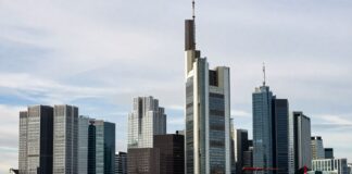 Frankfurts Hochhäuser: 15 Wolkenkratzer prägen den Himmel