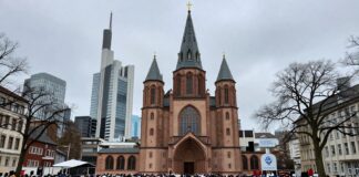 Frankfurter Moscheen öffnen ihre Türen für 140.000 Gläubige jeden Tag
