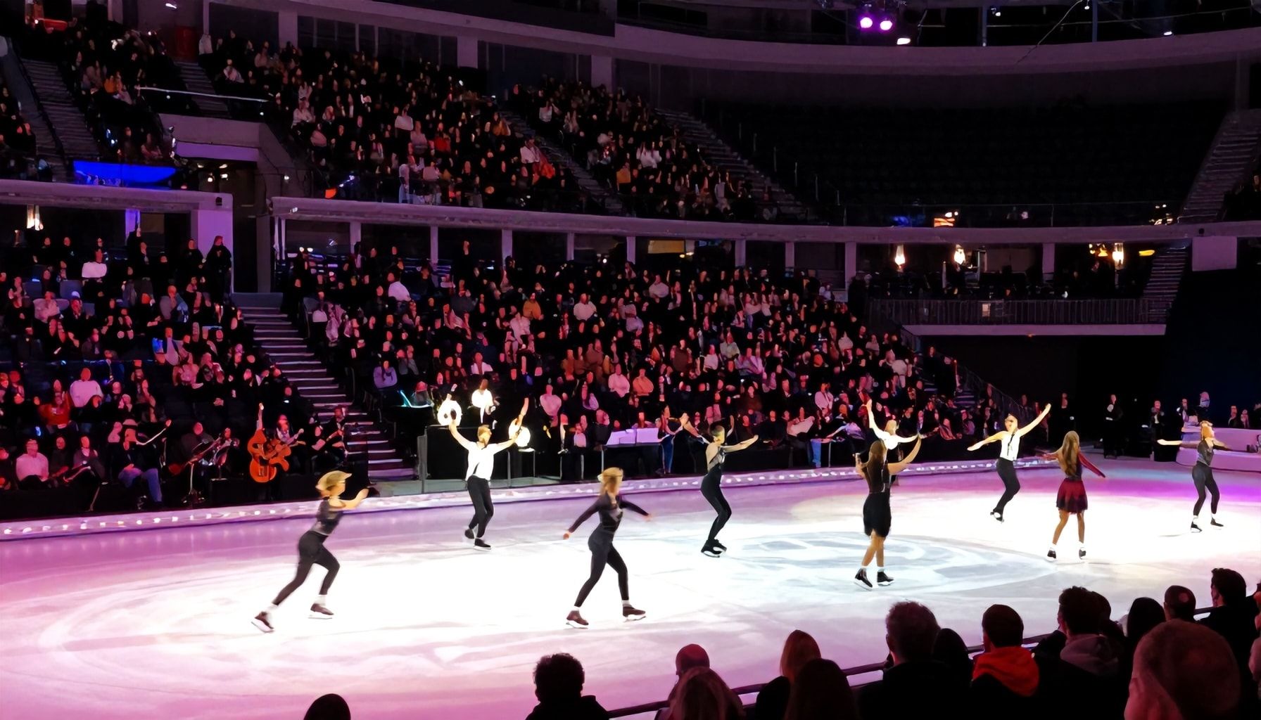 Live-Musik und Eisshows begeistern Besucher