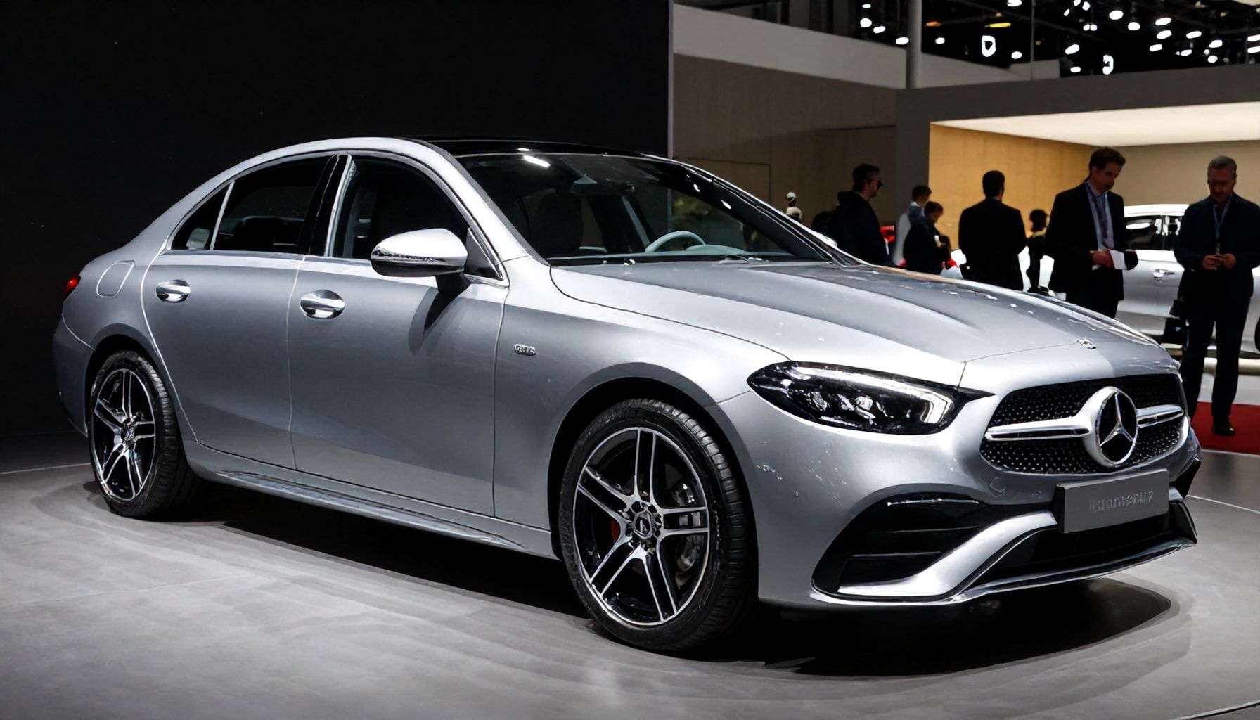 Mercedes glänzt auf der IAA in Frankfurt