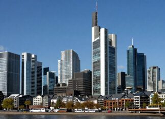 Neues Luxushotel mit 250 Zimmern eröffnet in Frankfurts Skyline