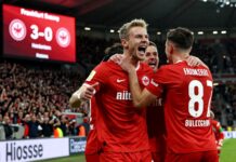 Frankfurts 3:0-Sieg bringt Tabellensprung auf Platz 5 Home